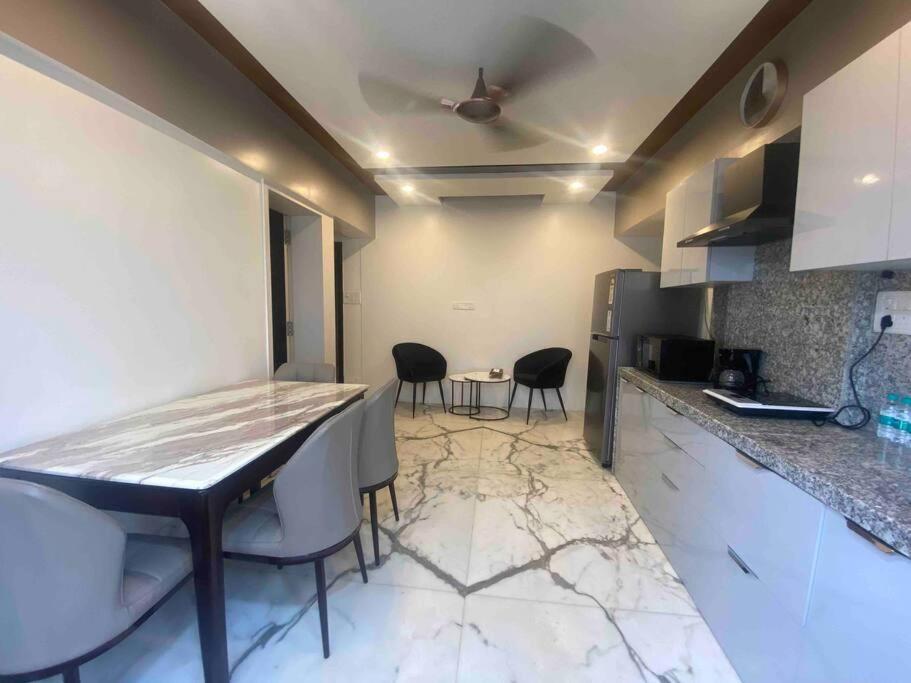 Апартаменти Bandra'S Prime Luxurious 2 Bhk Мумбаї Екстер'єр фото